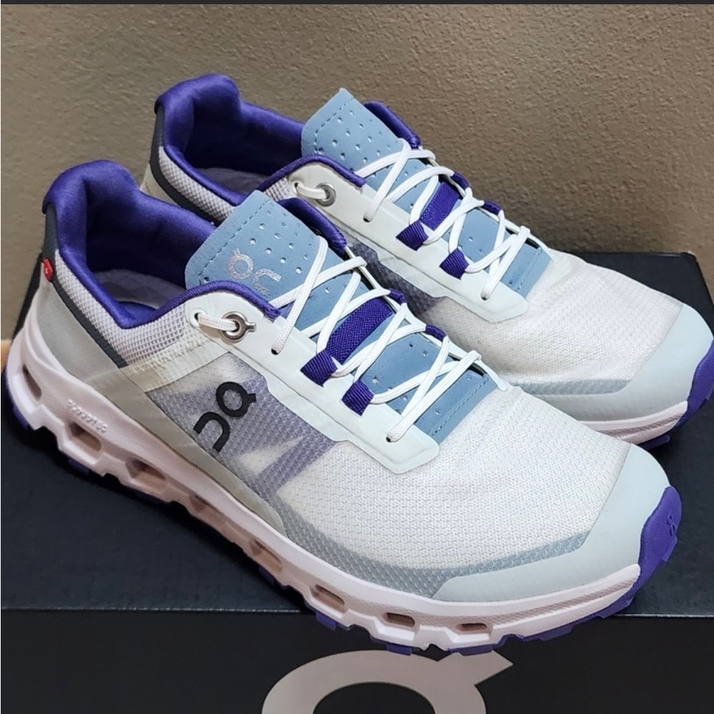 ON Cloudvista Running Shoe